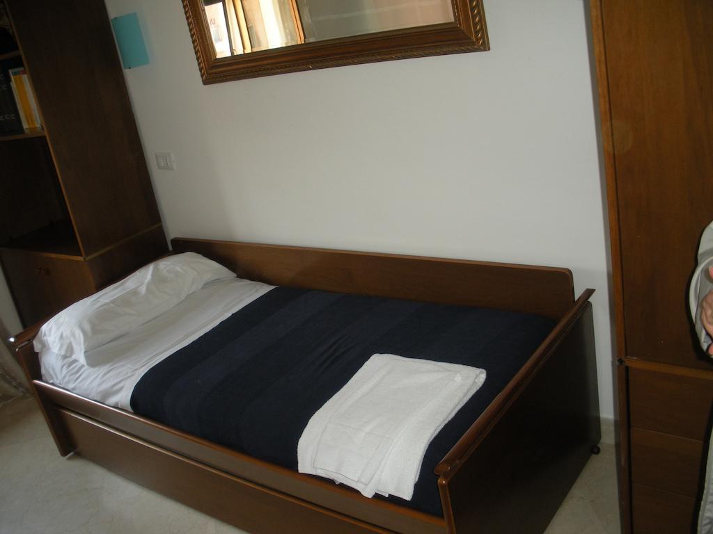 Casa Garbata Bed & Breakfast Roma Oda fotoğraf